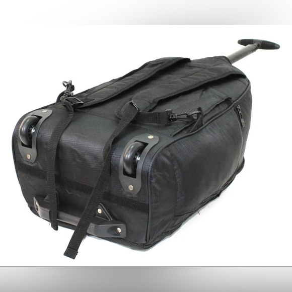 Protege 22" Black Rolling Backpack with Telescopic Handle - Picture 4 of 7